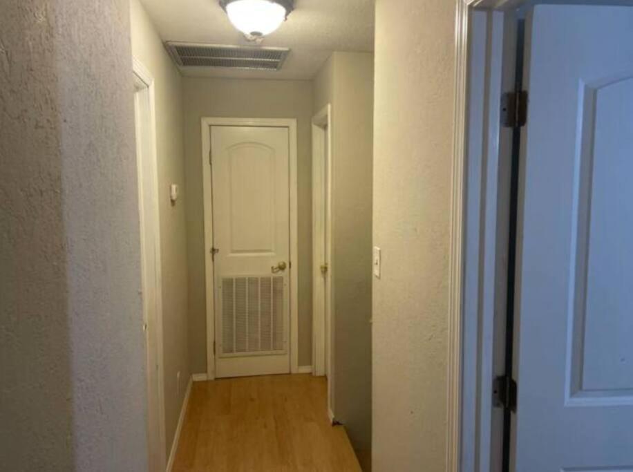 Great Getaway 2 Story Home! Harlingen Tx Buitenkant foto