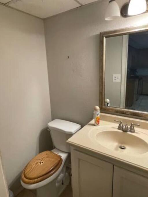 Great Getaway 2 Story Home! Harlingen Tx Buitenkant foto